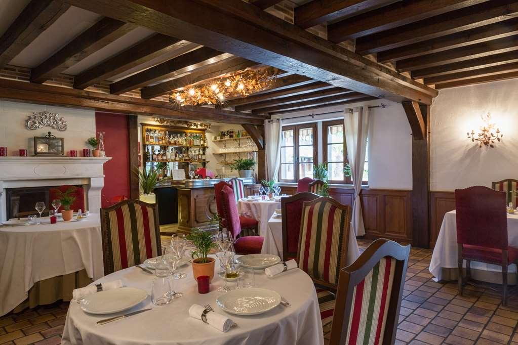 L'Orée des Chênes, The Originals Relais (Relais du Silence) La Ferté-Saint-Aubin Restaurante foto